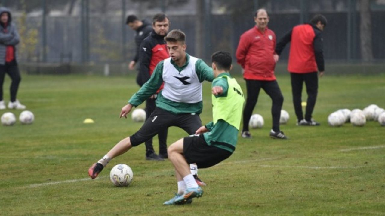 Bursaspor'da Urfa hazırlıkları sürüyor