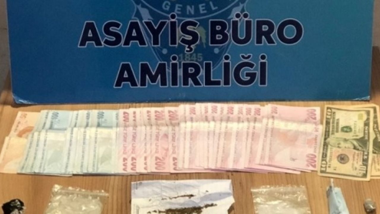 Bursa'da yakalanan uyuşturucu tacirleri tutuklandı