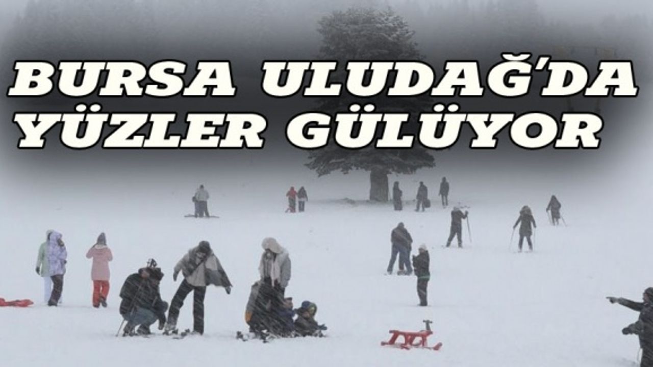 Bursa Uludağ'da sevindiren kar