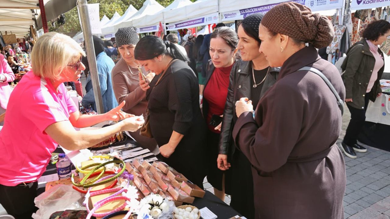 Bursa'daki dayanışma pazarına büyük ilgi