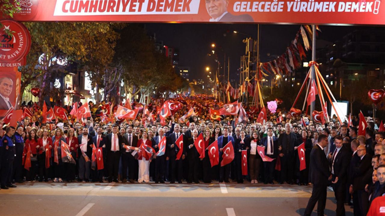 Bursa, Cumhuriyet için tek yürek oldu