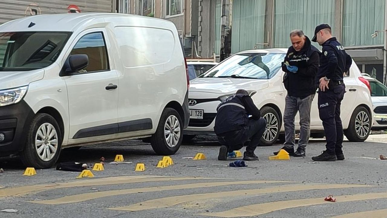 Sokak ortasında mermi yağdırdı