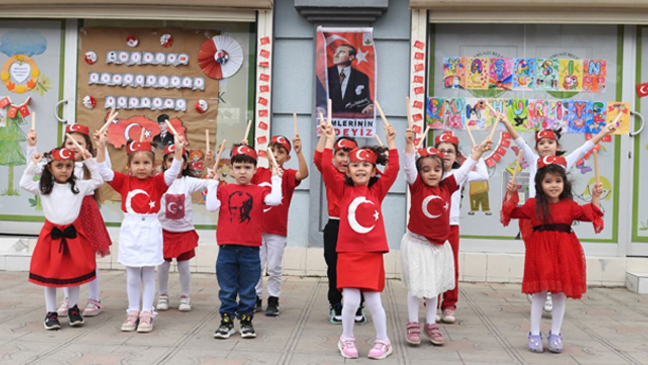 Çocukların Cumhuriyet coşkusu