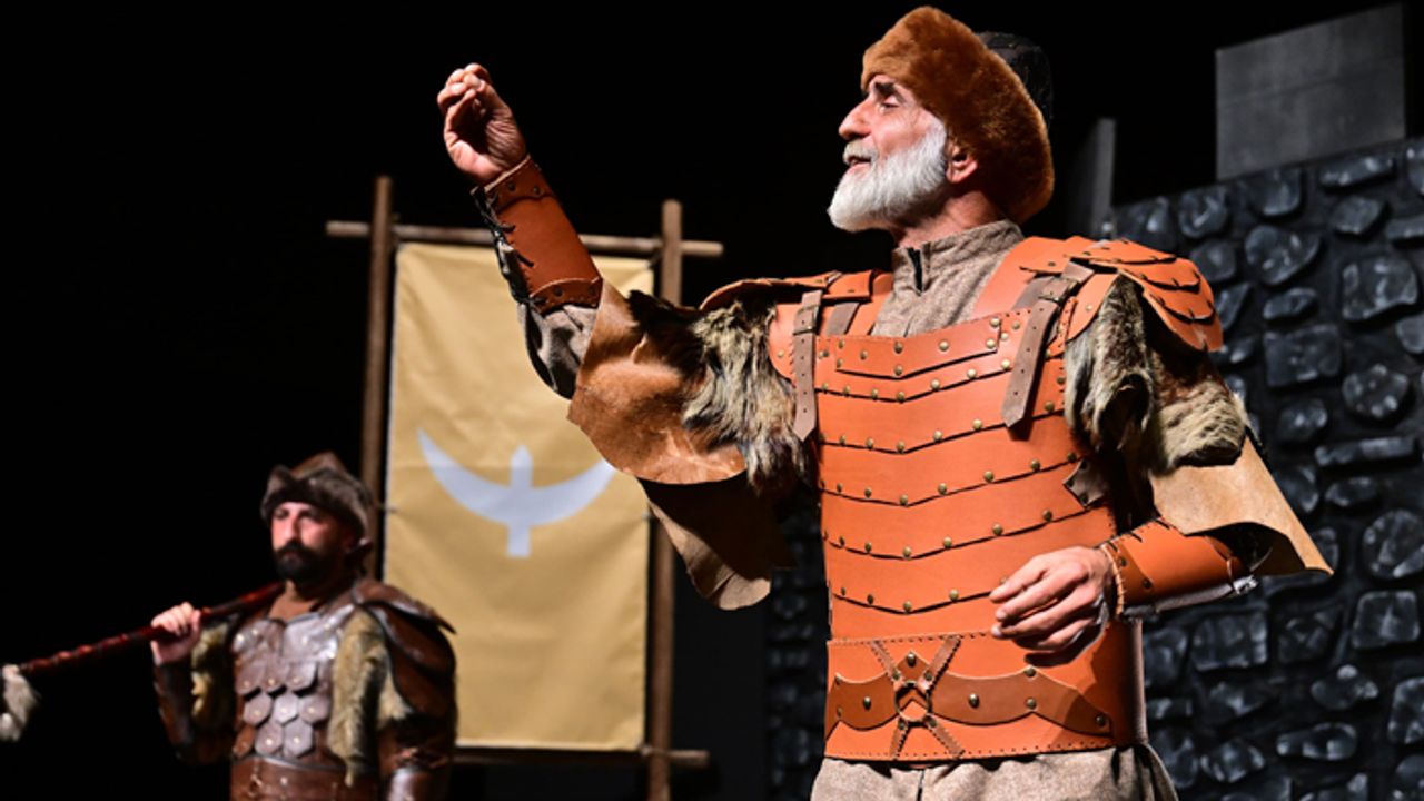 Kurtlar Vadisi'nin oyuncusuna Bursa'da yoğun ilgi