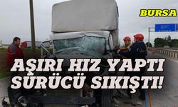 Aşırı hız yapan kamyonet tıra çarptı