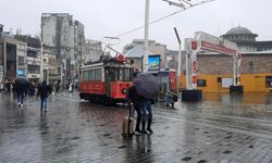 Taksim'de yürümekte zorluk çektiler