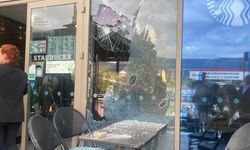 İsrail'e ticaret devam ederken, Starbucks'a silahla saldırdı!