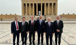 Bursa’da ezberleri bozan CHP’li başkanlar Anıtkabir’de