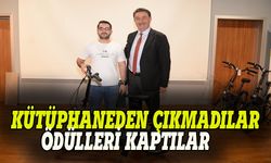 Bursa'da akademisyen ve öğrenciler bisikletle ödüllendirildi