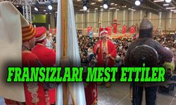 Bursa Mehteri,  Fransızları mest ettiler