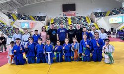 Osmangazili genç ve minik judocular madalyaları topladı