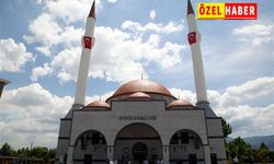 Vakit namazında imam ve müezzin firarda!