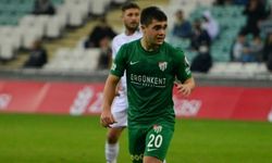 Yerli Batalla Vefa Temel, Bursaspor'a geri döndü