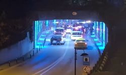 Magandalar Bursa'da yol kapattı, göbek attı!