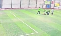 Halı sahada futbol oynarken can verdi!