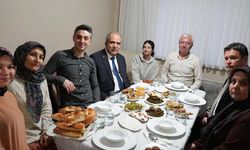 Başkan Aydın, Ayaz ailesinin iftar sofrasında orucunu açtı