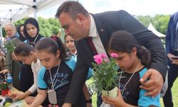 Çevreci çocuklar alkışı hak etti