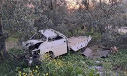 Araç hurdaya döndü, sürücü şans eseri...