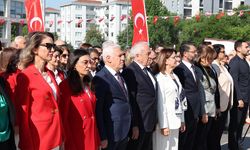 'Herkes torunlarına Atatürk'ü anlatmalı'