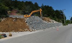 Uludağ yolundaki kaçak işyeri yıkıldı