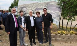 Nazım Hikmet’e Müşküle’de saygı