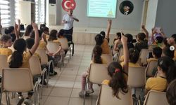 Öğrencilerinin gözü önüne fenalaştı, kurtarılamadı