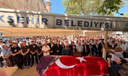 CHP'li vekil için en ön safta cenaze namazı kıldı
