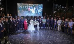Bursa'da siyasetçileri buluşturan düğün