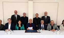 DEM Parti heyeti Öcalan'la görüşmeye gitti