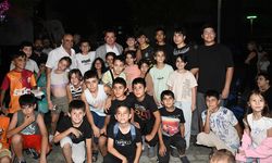 Başkan Erkan Aydın, çocukları sevindiriyor