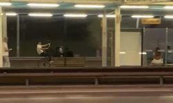Bursa'daki metro istasyonunda uygunsuz hareket