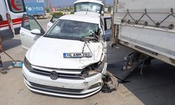 Kontrolden çıktı, tırın altına girdi, sürücü ağır yaralandı