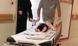 Balkondan düşen çocuk yaralandı