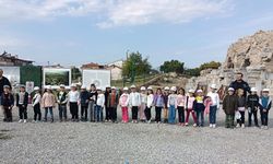 Öğrenciler Bursa'da tarihi keşfediyor