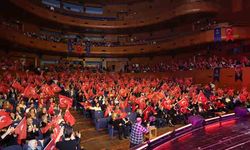 Bursa'da kadınların Cumhuriyet coşkusu