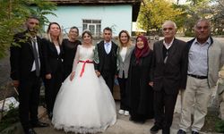 Hac parasıyla  gençleri evlendirdiler