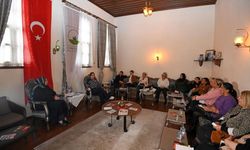 Kedili Tekke'de kitap okumaları