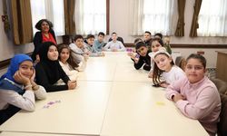 Çocuklar haklarını öyküler dinleyerek öğreniyor