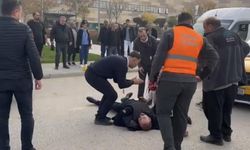 Hastane önünde taksi çarptı!