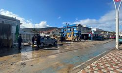 İzmir Büyükşehir'e esnaf tepki gösterdi