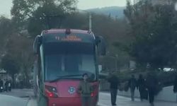 Bursa'da çocukların tramvay sevdası bitmiyor!