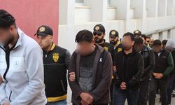 İnşaat firmalarını ve müteahhitleri dolandırdılar