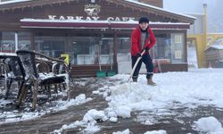 Bursa'nın zirvesi beyaza büründü