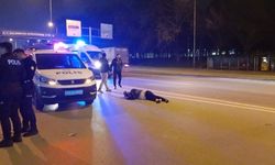 Otomobilin çarptığı adam metrelerce savruldu