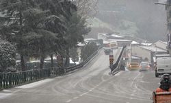 Bursa kısa sürede beyaza büründü