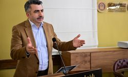 Oktay Yılmaz: Akif yazdığını yaşayan bir münevverdi