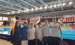 Osmangazi Belediyesporlu yüzücüler barajını geçti