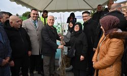 Çiftçinin yüzünü Bursa  Büyükşehir güldürdü