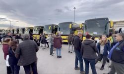 Tatil sonra erdi! 1 dakika arayla otobüsler sefer yaptı