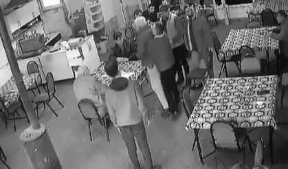 Yemek yerken ölümden döndü, yanındakiler izledi!